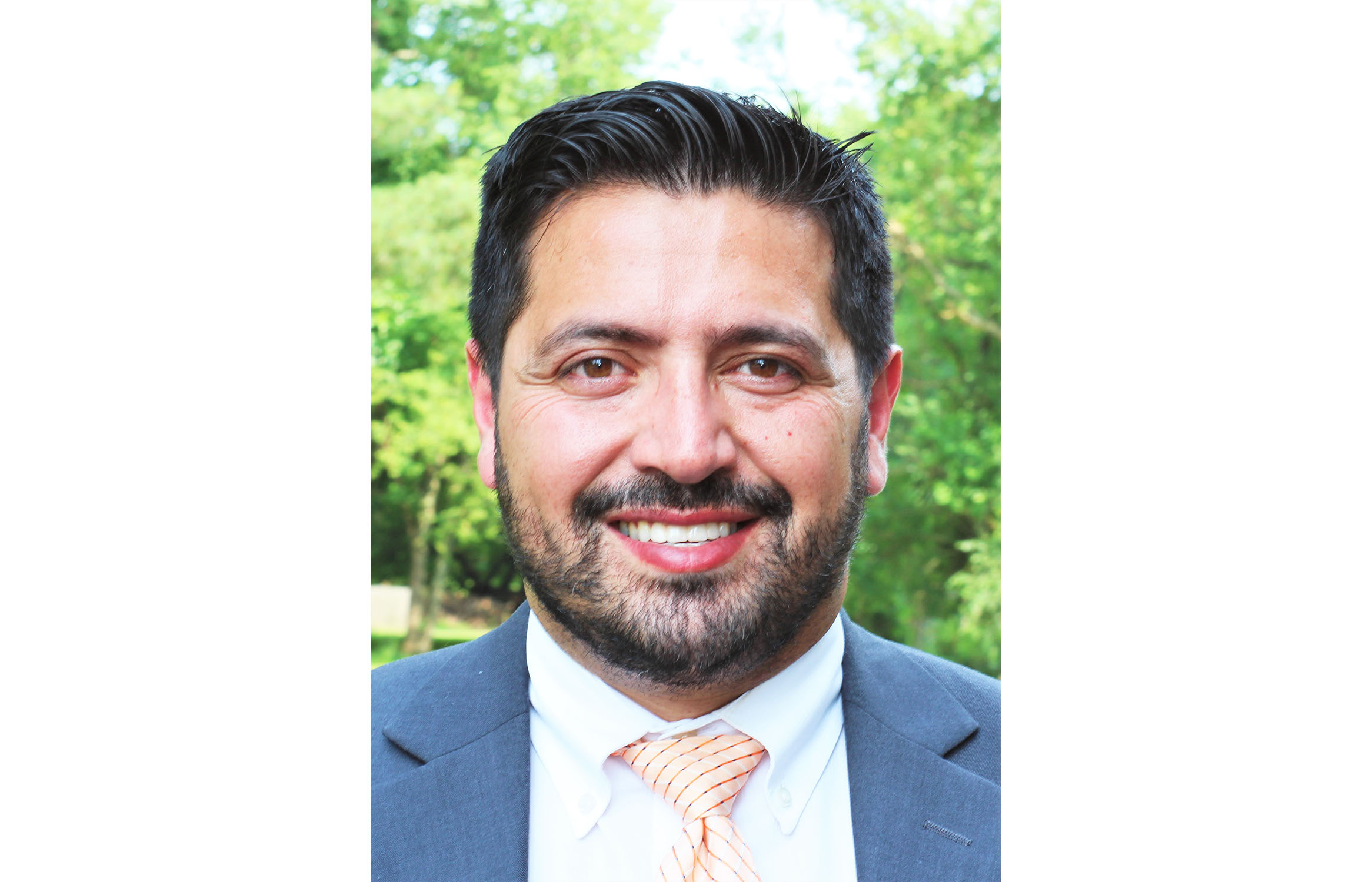 Portrait of Alvernia graduate Dr. Jamil Maroun