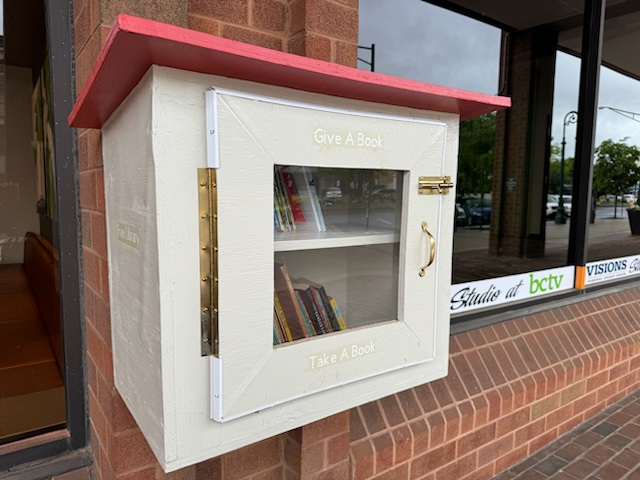Free library john r. post center at reading collegetowne