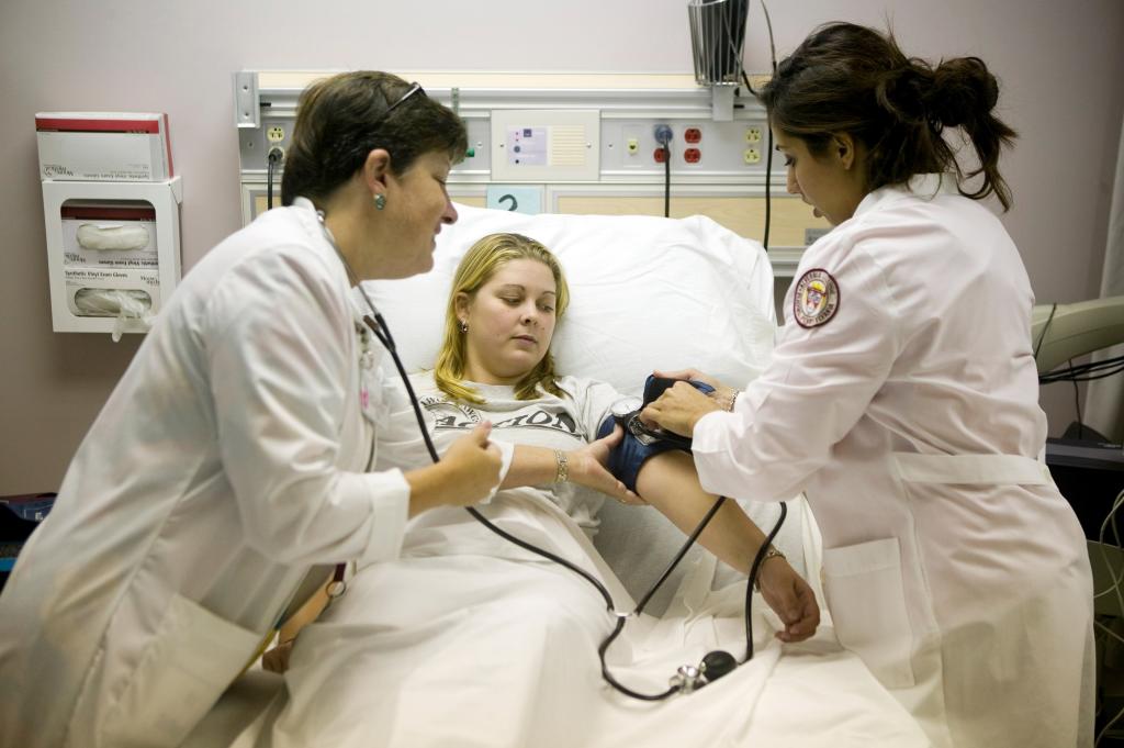 Students in the Nursing Resource Center