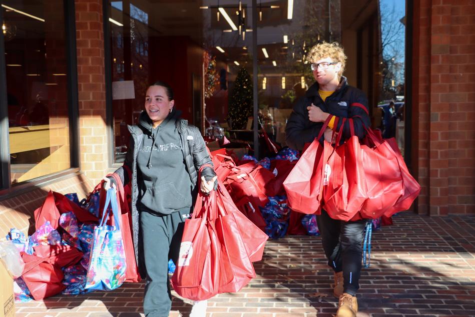 2022 Turkey Drive Student Volunteers