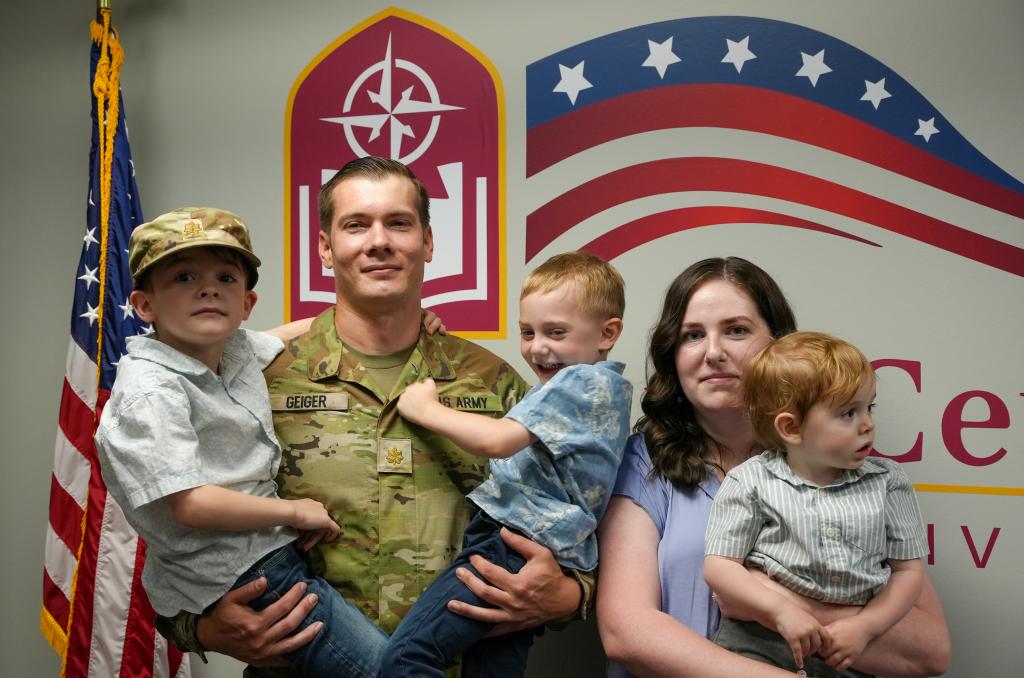 Veteran Alums Leon Geiger and family