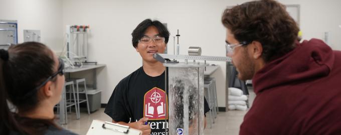 Alvernia students in one of the school's engineering labs.