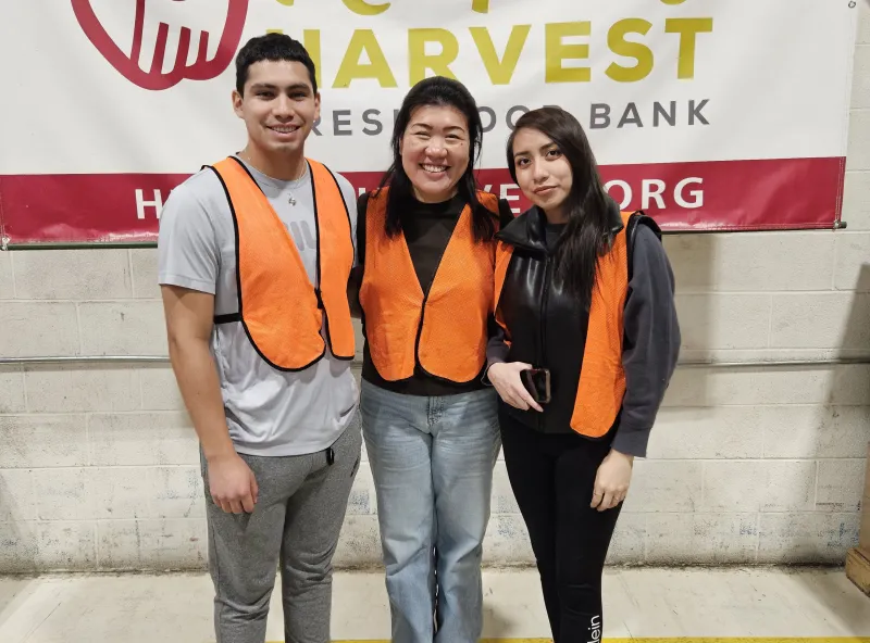 International Students 2024 Helping Harvest