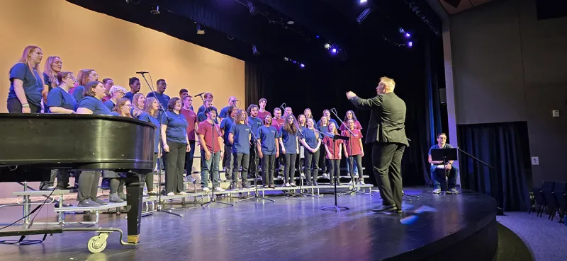 Golden Notes student choral ensemble