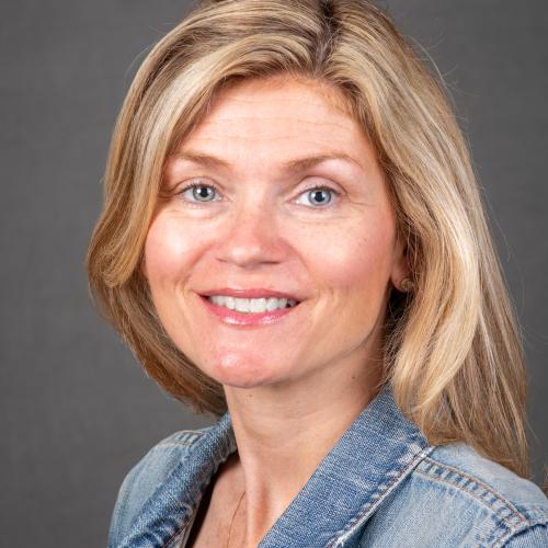 Kelly Burr 2025