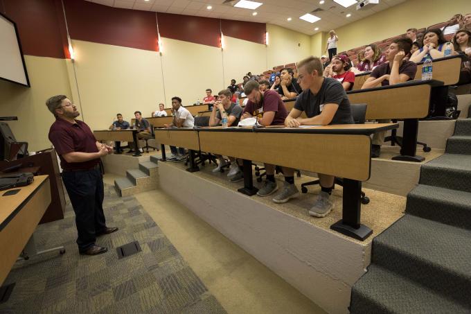 Tiered lecture hall