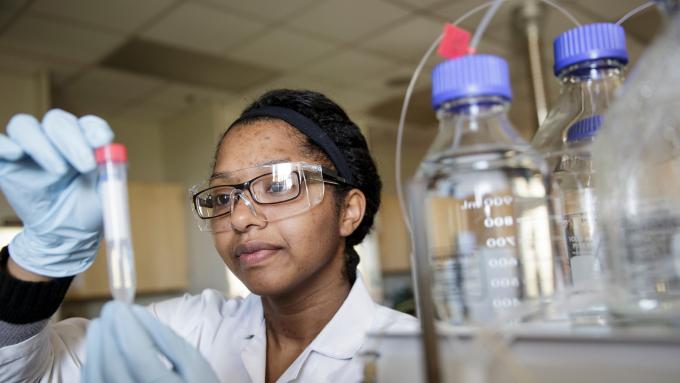 Chemistry student in laboratory