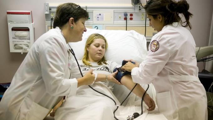 Students in the Nursing Resource Center