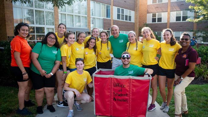 Loyack move in