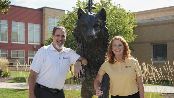 President Fitzgerald and First Gentleman Wolf Statue