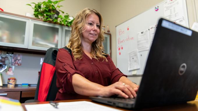 Nicole Reesur-Mazur Comeback Campaign adult computer