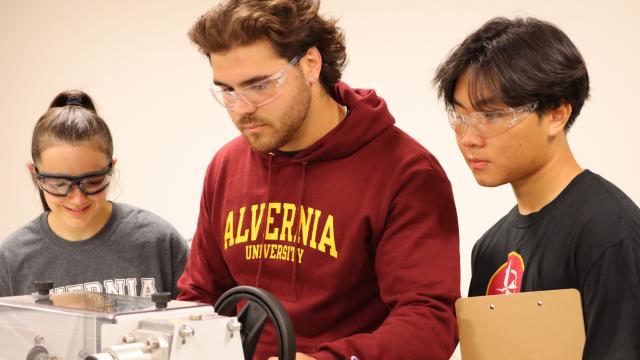 Alvernia students in one of the school's engineering labs.
